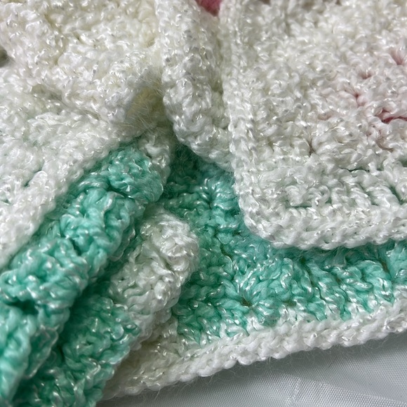 Hand Knit Silky Soft Throw Blanket 42x47 - Picture 11 of 13